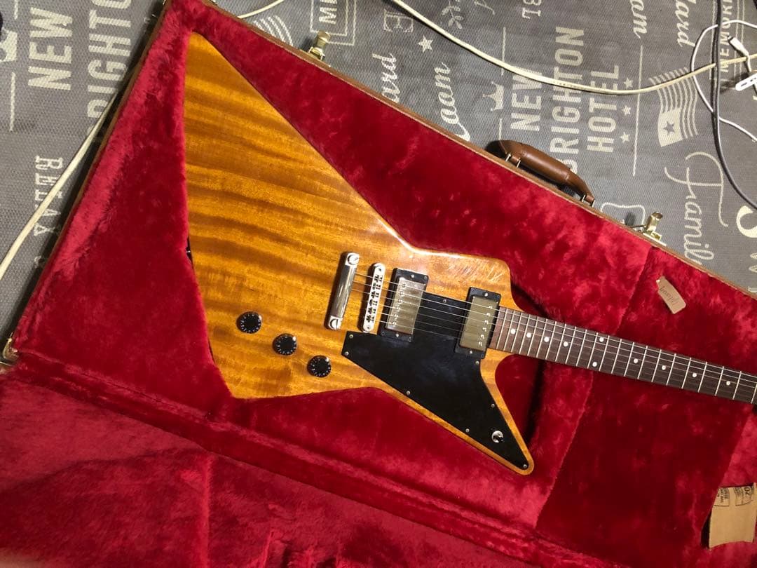 GIBSON エクスプローラ