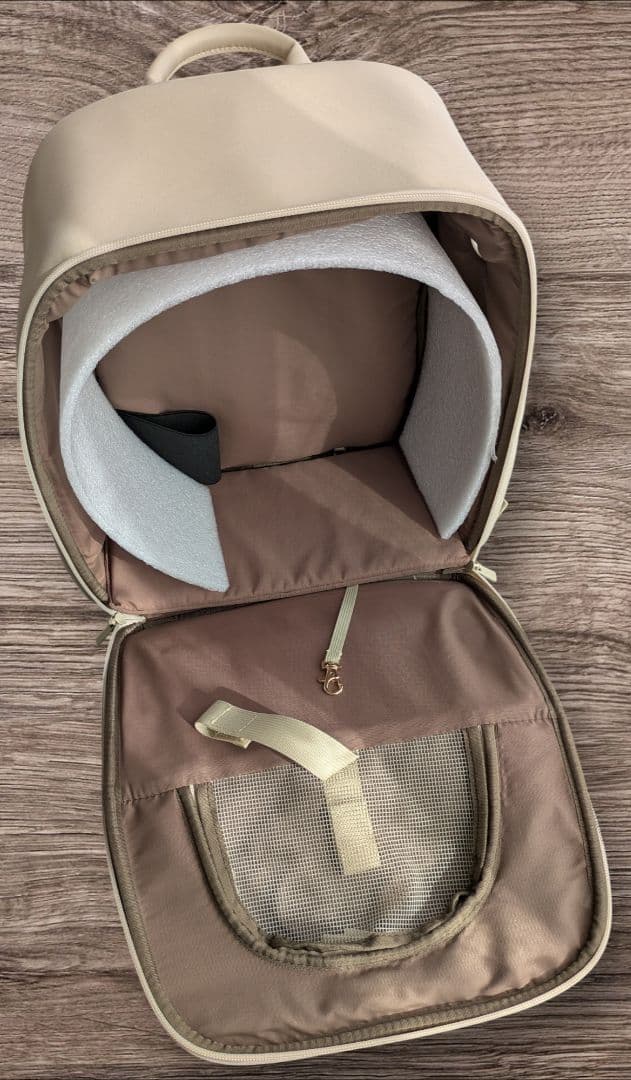 モンシェリ　ペット用キャリーバッグ　ベージュ　小型犬向け　5キロまで