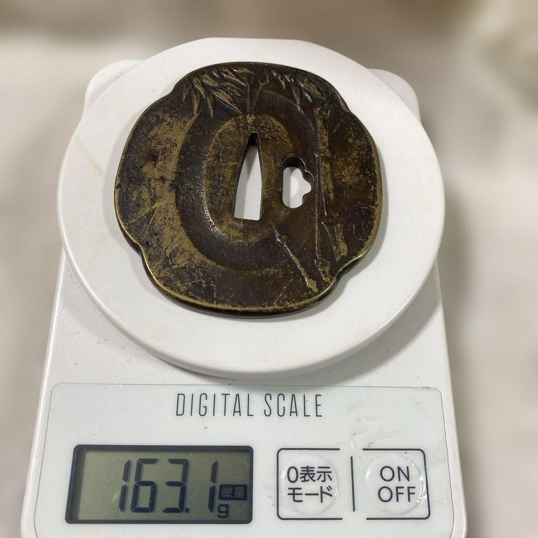 B-41 鍔　在銘　武具　刀装具　時代物　日本刀　骨董品　美術品　工芸品