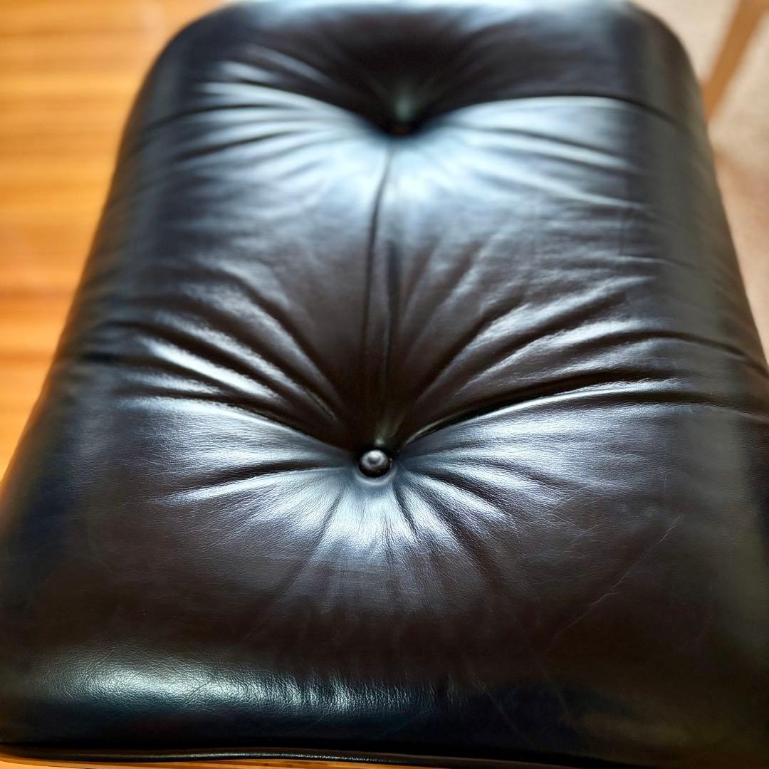 イームズ オットマン / Herman Miller