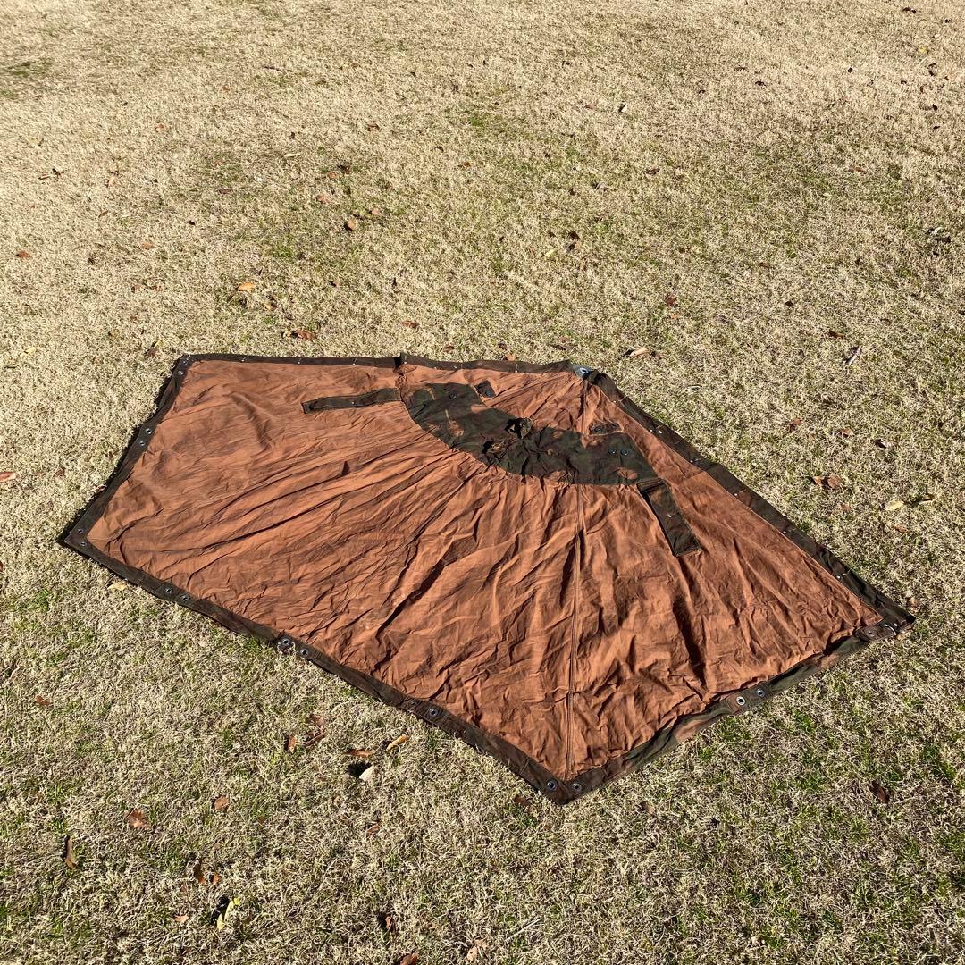 ハンガリー軍幕①　ポンチョ　２枚　ポール・ペグセット　 ワンポールテント