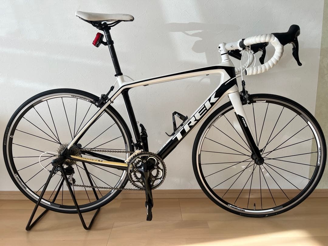 mokeです　TREK Madone4.3 カーボン