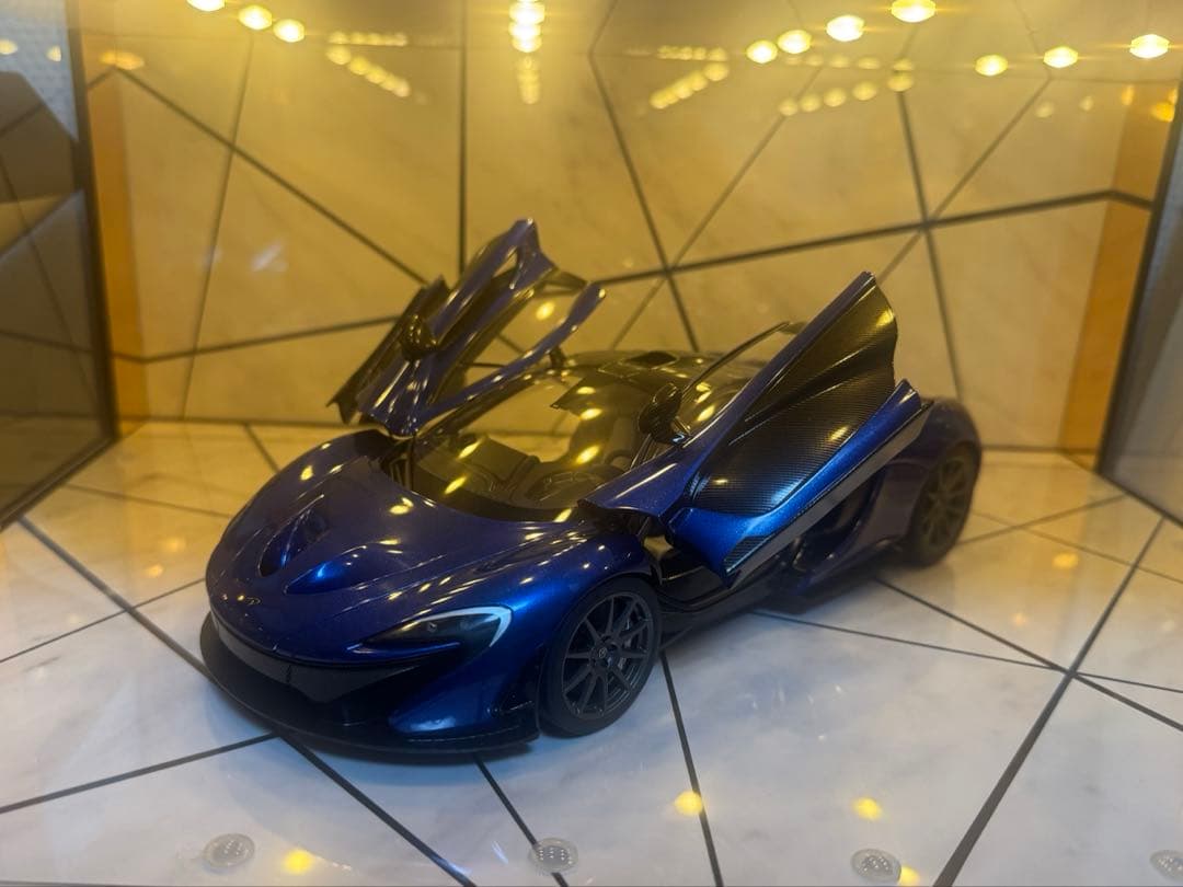 オートアート　P1 マクラーレン　1/18