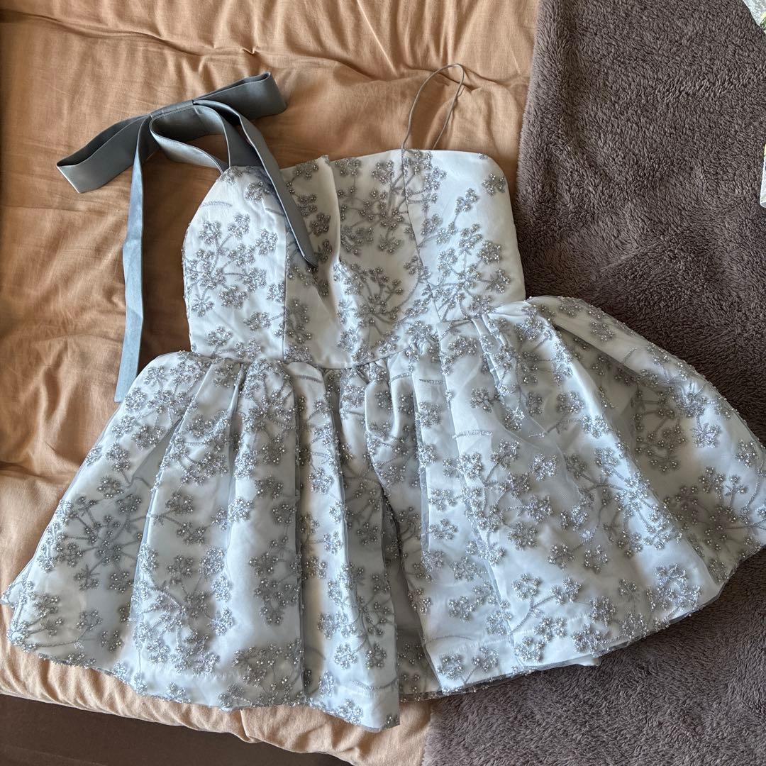 【美品】　Bibiy.（ビビィ）　QUINN EMBROIDERY TOP