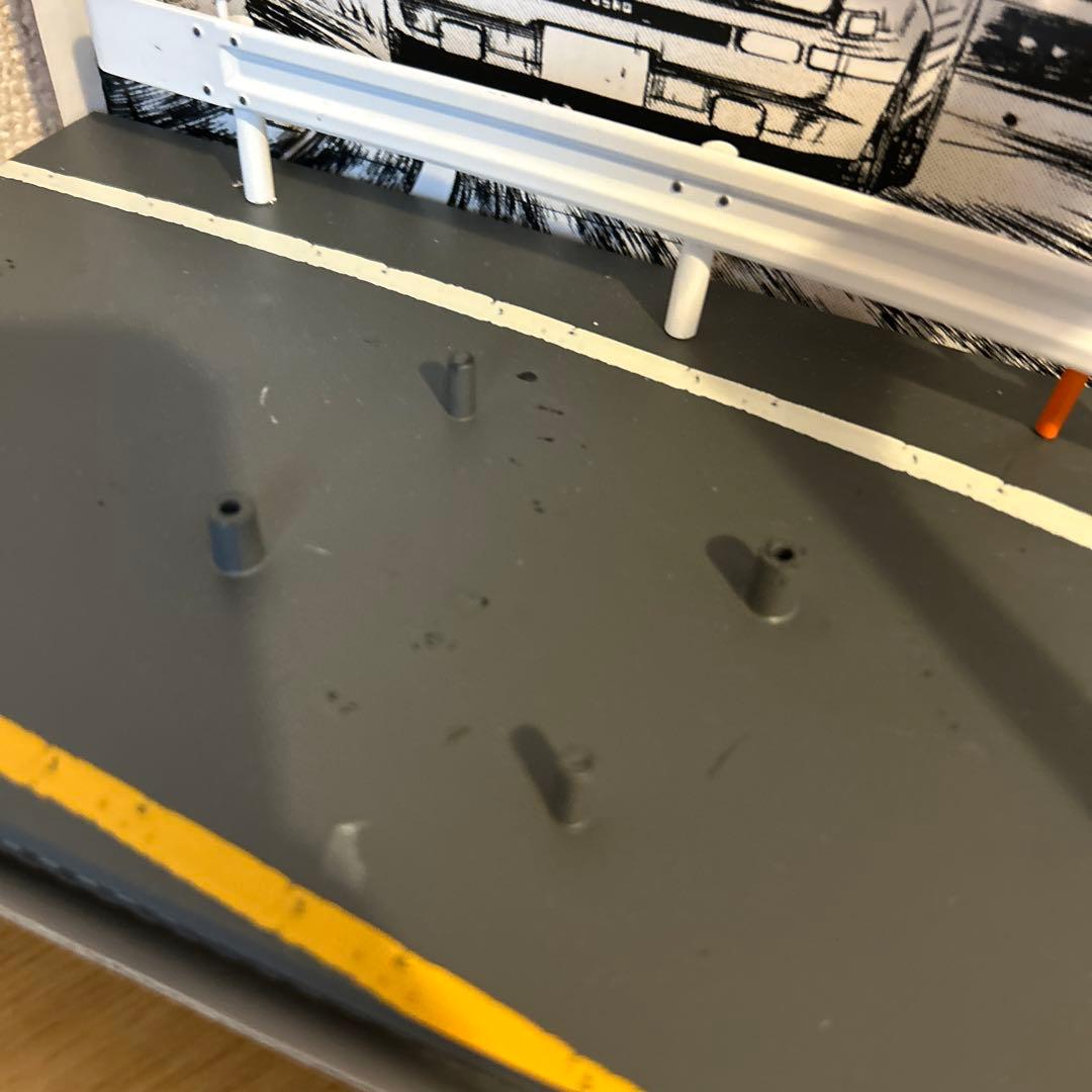 イニシャルD TOYOTA AE86 ミニカー　 台座ネジ欠品　ダイキャスト