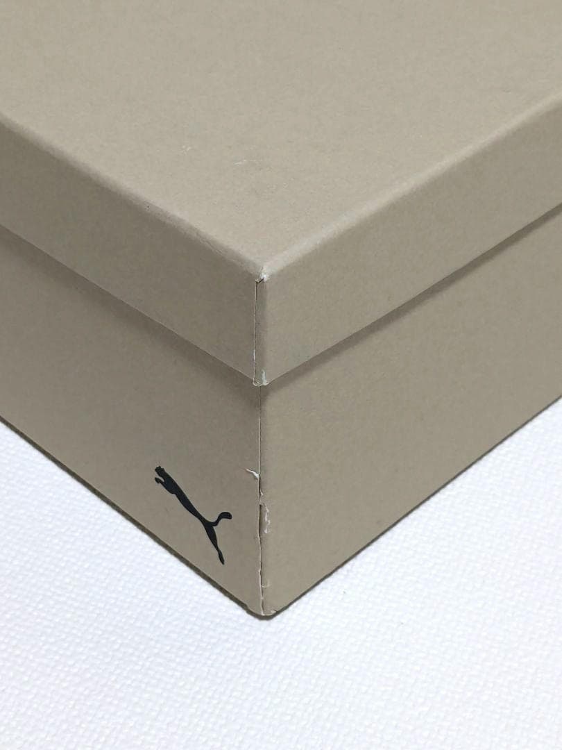 【 新品未使用 】 PUMAプーマ INDOOR OG27.5cm 外箱傷有