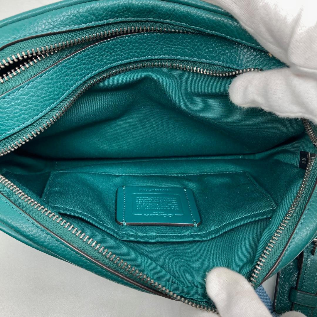 美品 COACH コーチ　クロスボディバッグ　ホースアンドキャリッジ ジェス