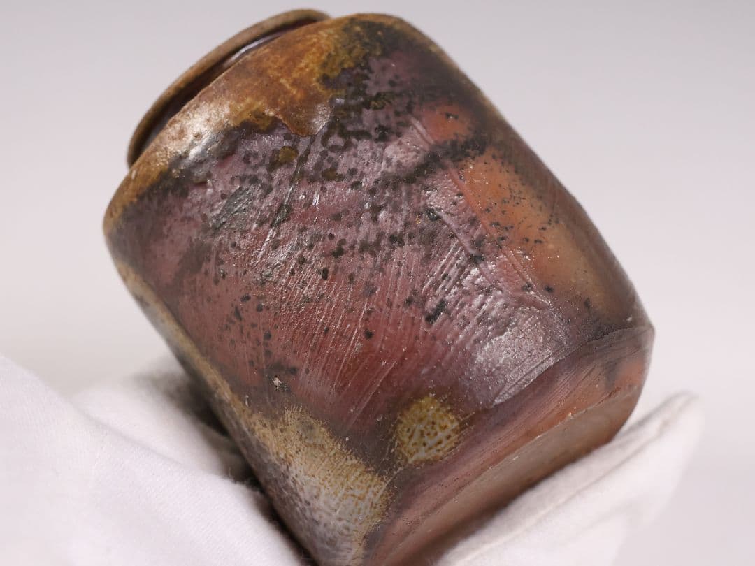 茶道具 伊勢崎満 備前焼 肩衝茶入 仕覆(2点) 共箱 陶歴 陶芸【CM340】