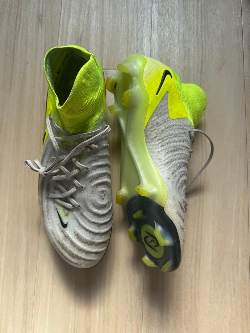 NIKE Phantom Luna サッカースパイク 28cm