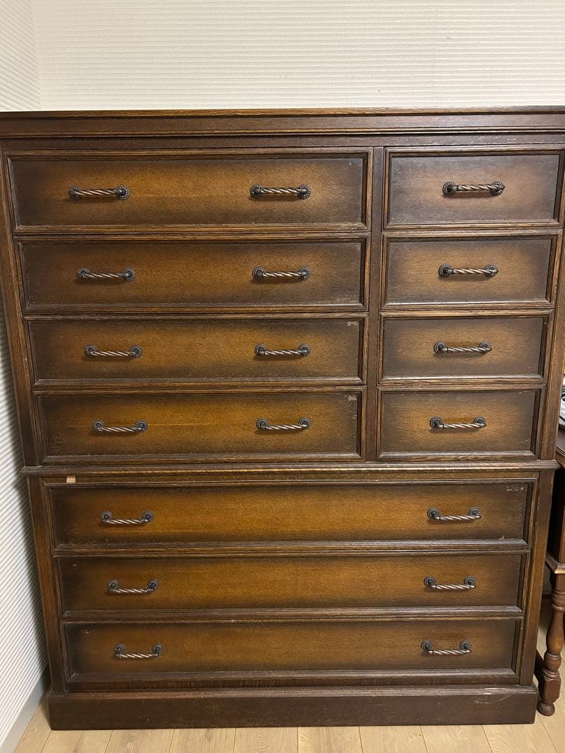 アンティーク　チェスト