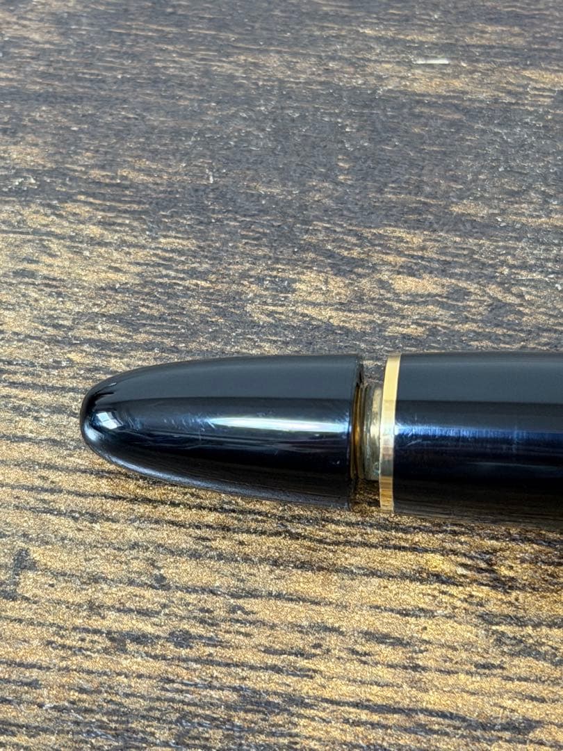 未使用に近い　149　18K ゴールド　三帯　デュマ型ペン芯　万年筆　M