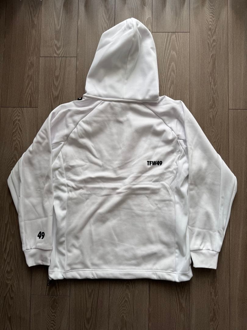 新品未使用　TFW49 パーカー　フーディー　サイズXL