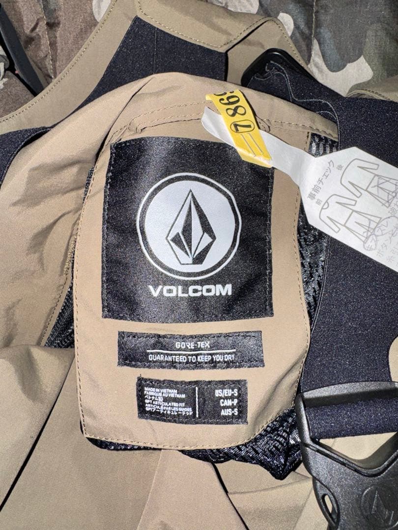ボルコム　GORE-TEXスノーボードジャケット