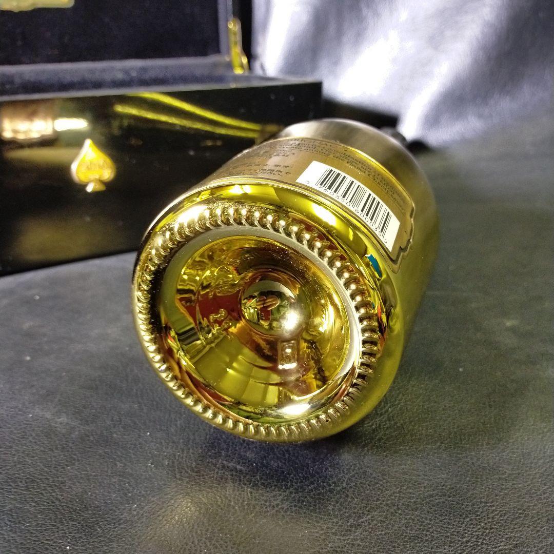 アルマン・ド・ブリニャック同ブランドを象徴する「ブリュット・ゴールド