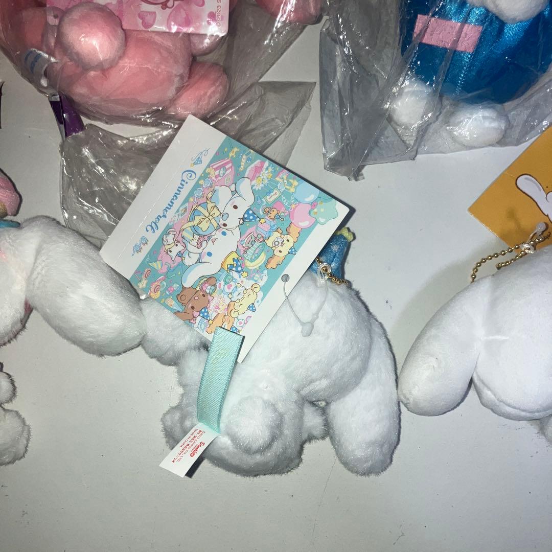 シナモンロール マスコット キーホルダー ぬいぐるみ 新品 タグ付き