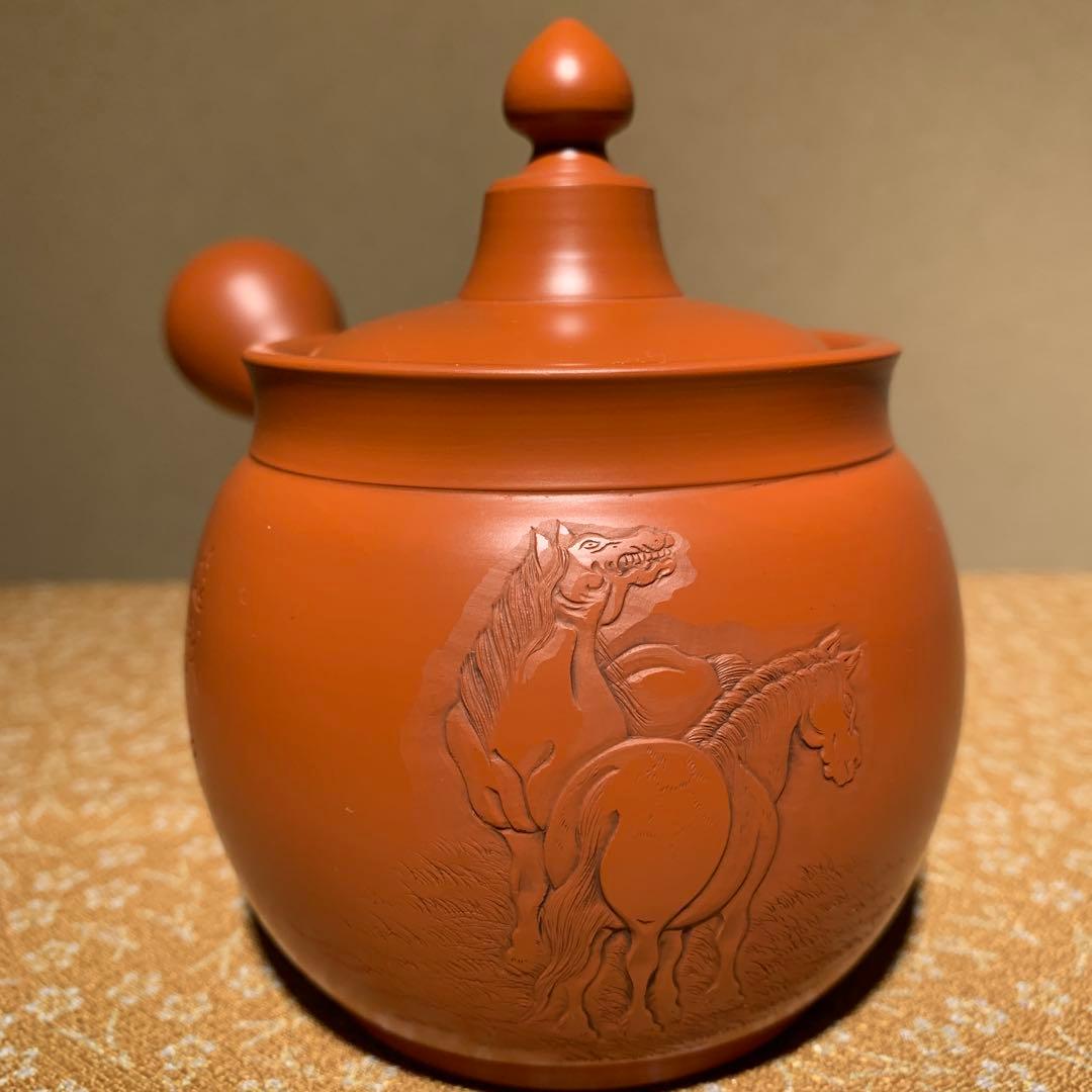 常滑焼急須作家、光影・白道合作、　駿馬の浮彫り。未使用