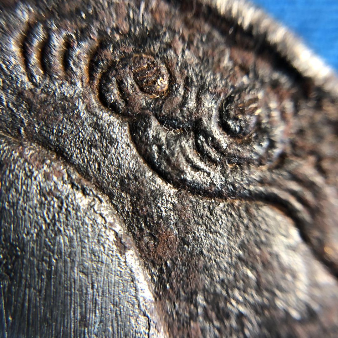 江戸時代の鉄製小鍔！草原にネズミ、松や波が刻まれた逸品！縦5.6×横5.2cm