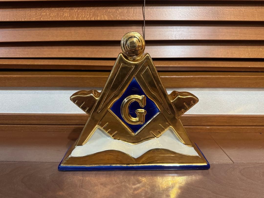 フリーメイソン　ウィスキー　ボトル　ウイスキー