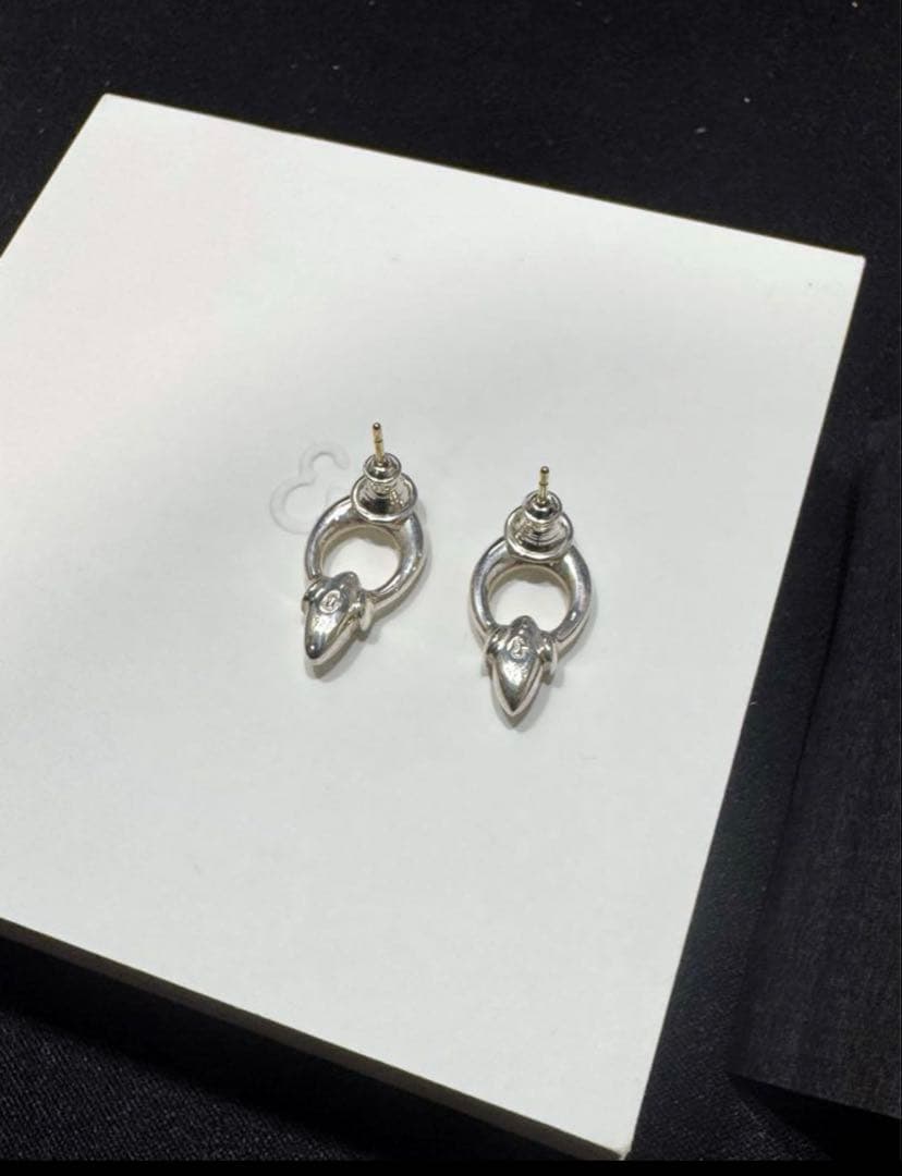 片耳① here's TOBARI ZOÉ PIERCE