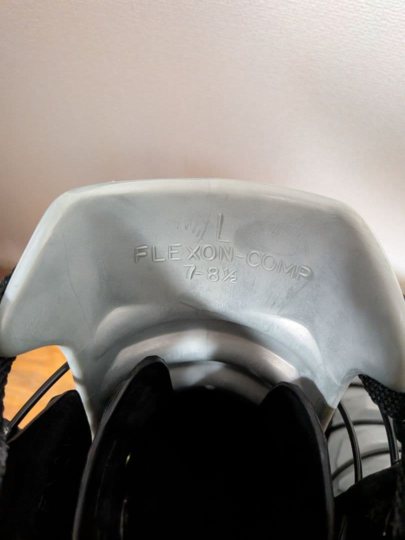 クナイスル　フレクソン　スキーブーツ　モーグル　フリースタイル　26cm　中古