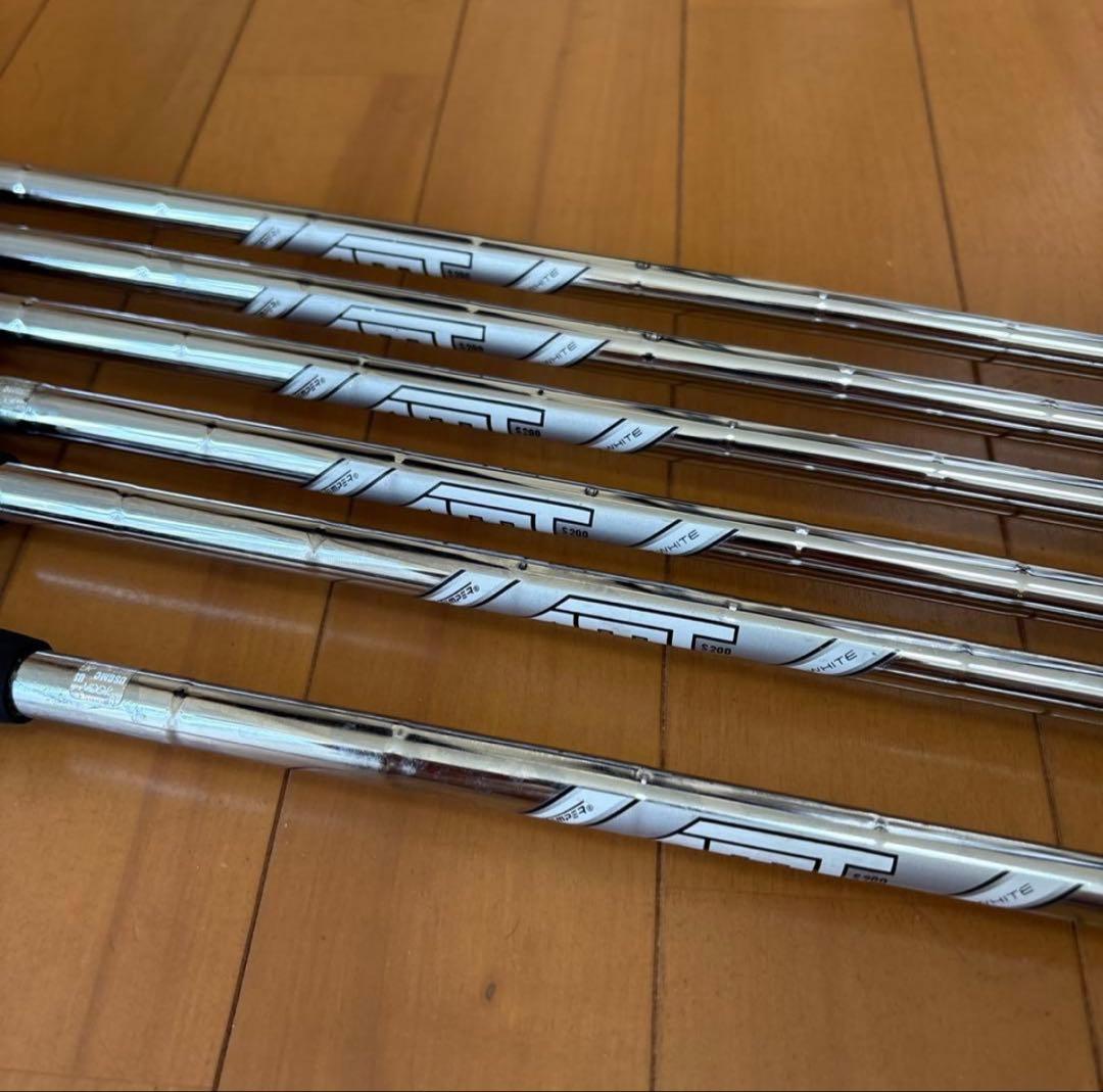 タイトリスト　レフティ　アイアンT-100 左