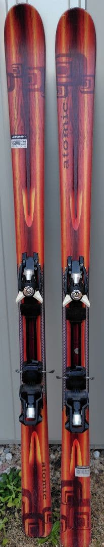 Atomic SNOOP daddy174 スキー板