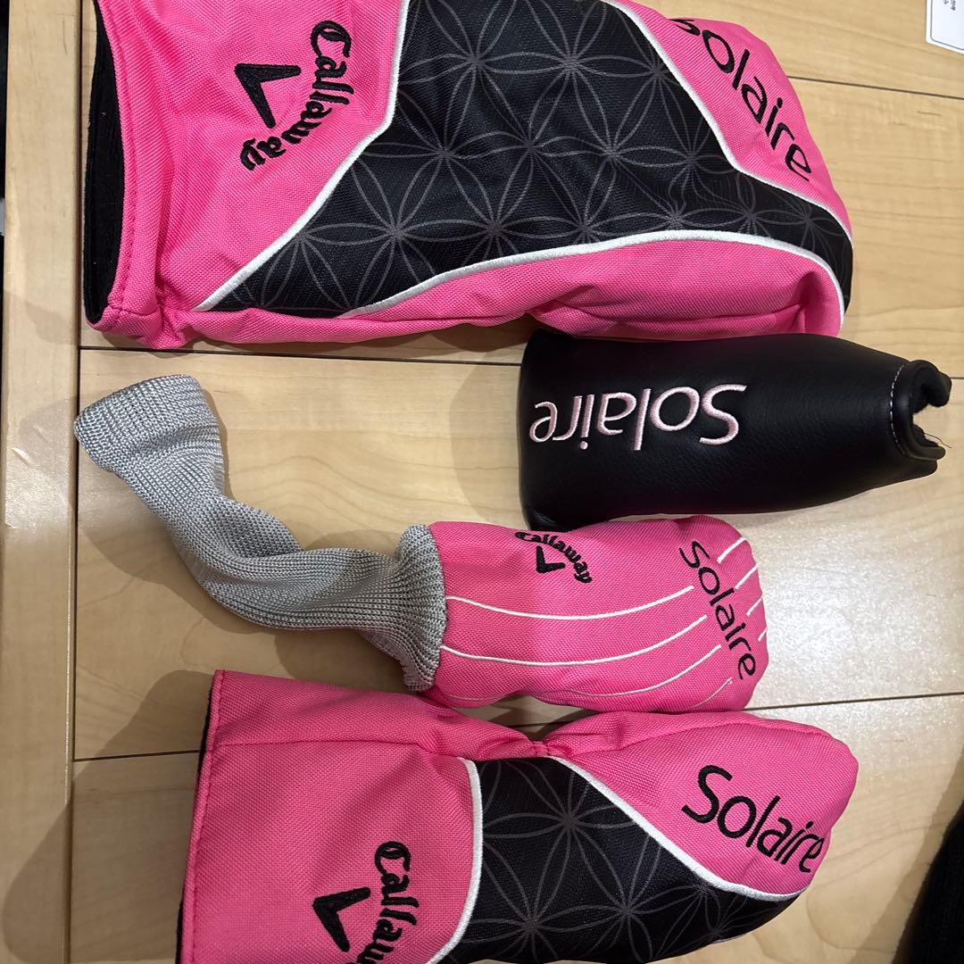 Callaway ピンク ゴルフバッグとクラブとホールとピンセット　初心者セット