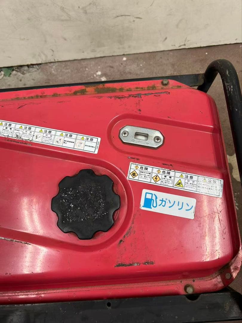 新ダイワ shindaiwa EGR2600 発電機　(B859)