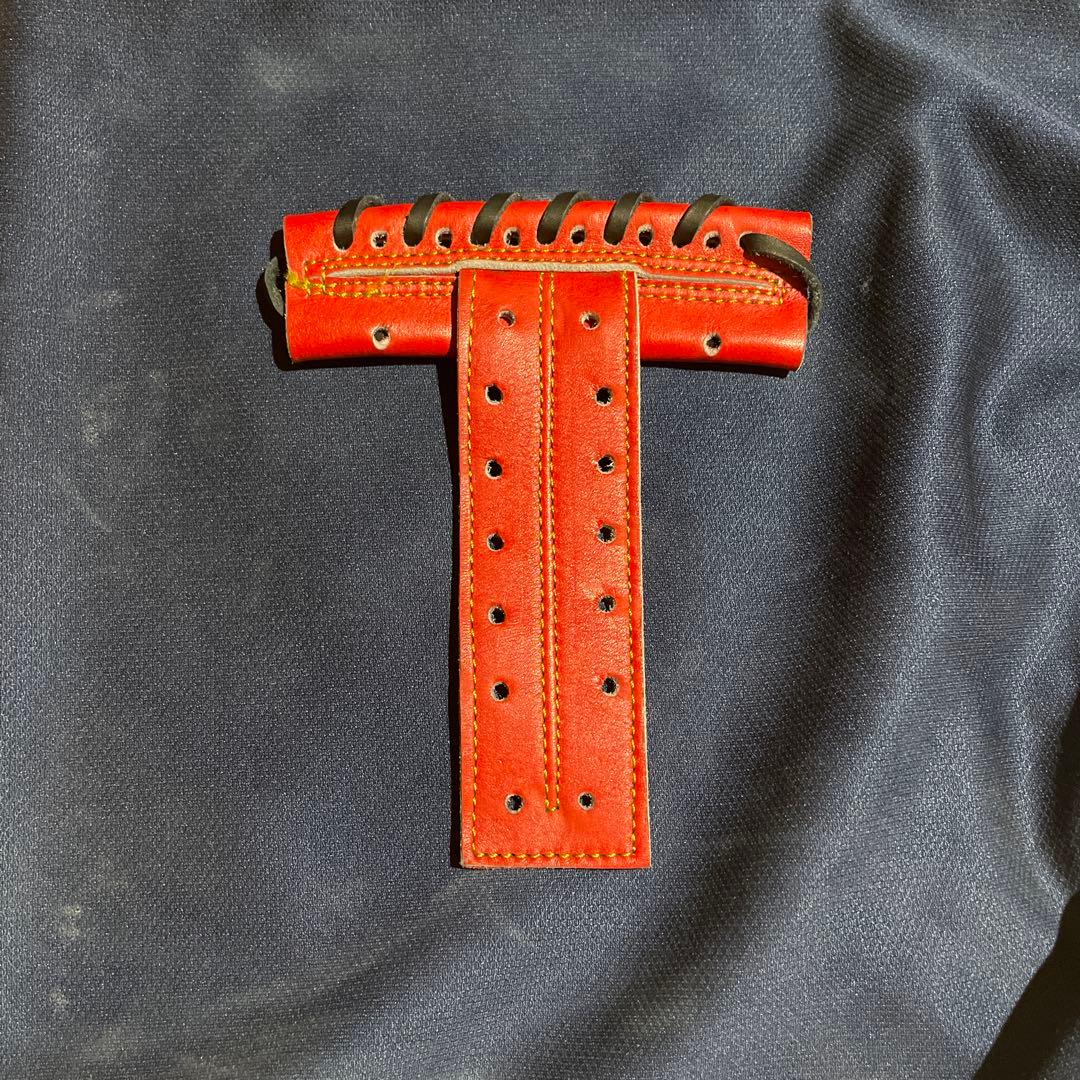 超貴重 4本指 ハタケヤマとミツワタイガーのダブルネーム 貴重な硬式用和牛グラブ