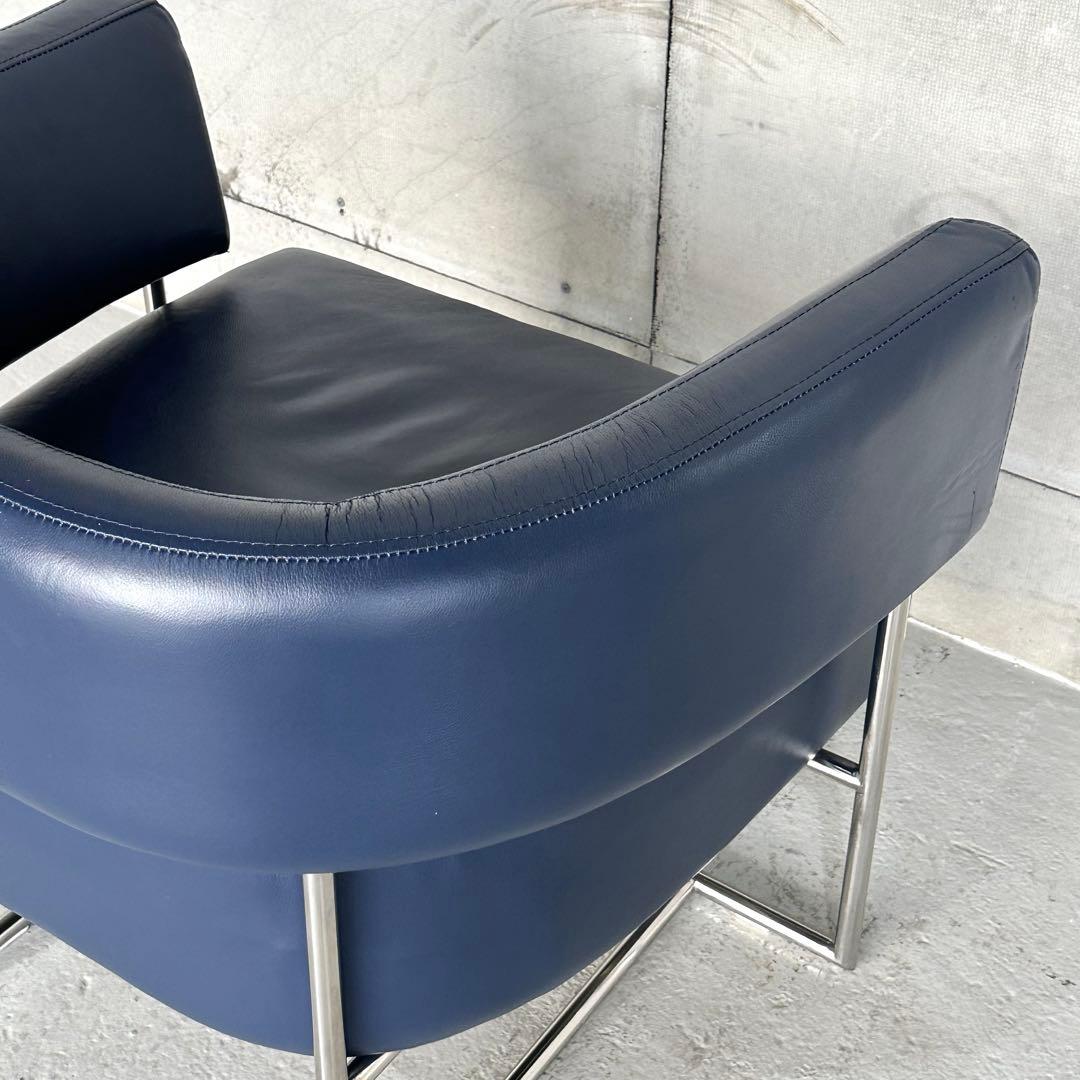 合皮クラブチェア◎ モダンデザインラウンジチェア／低座面／店舗・サロン・書斎