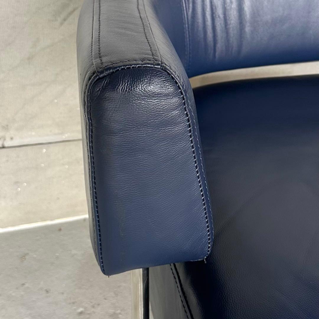 合皮クラブチェア◎ モダンデザインラウンジチェア／低座面／店舗・サロン・書斎