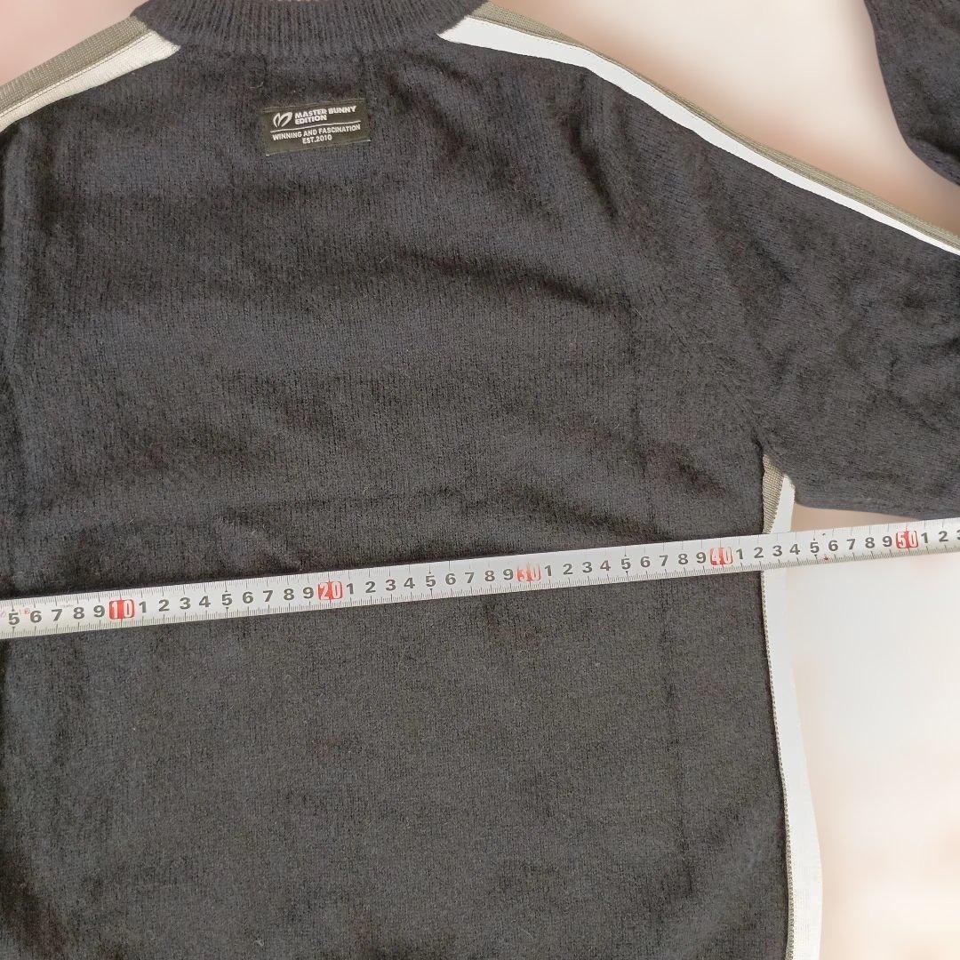 マスターバニー　セーター