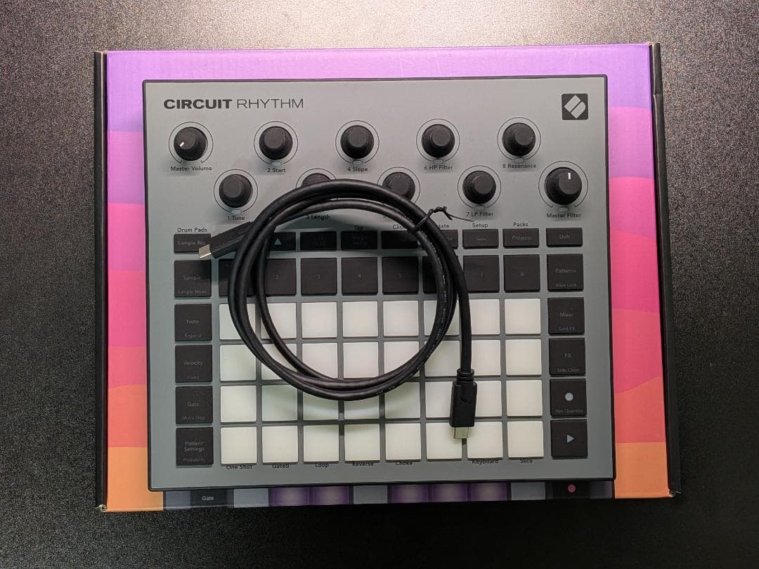 Novation Circuit Rhythm（サーキットリズム）