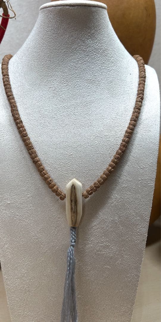 文玩堂：熱振寺百香子錠剤・マンモス牙三通付きアクセサリー・虎牙天珠1日限定割引