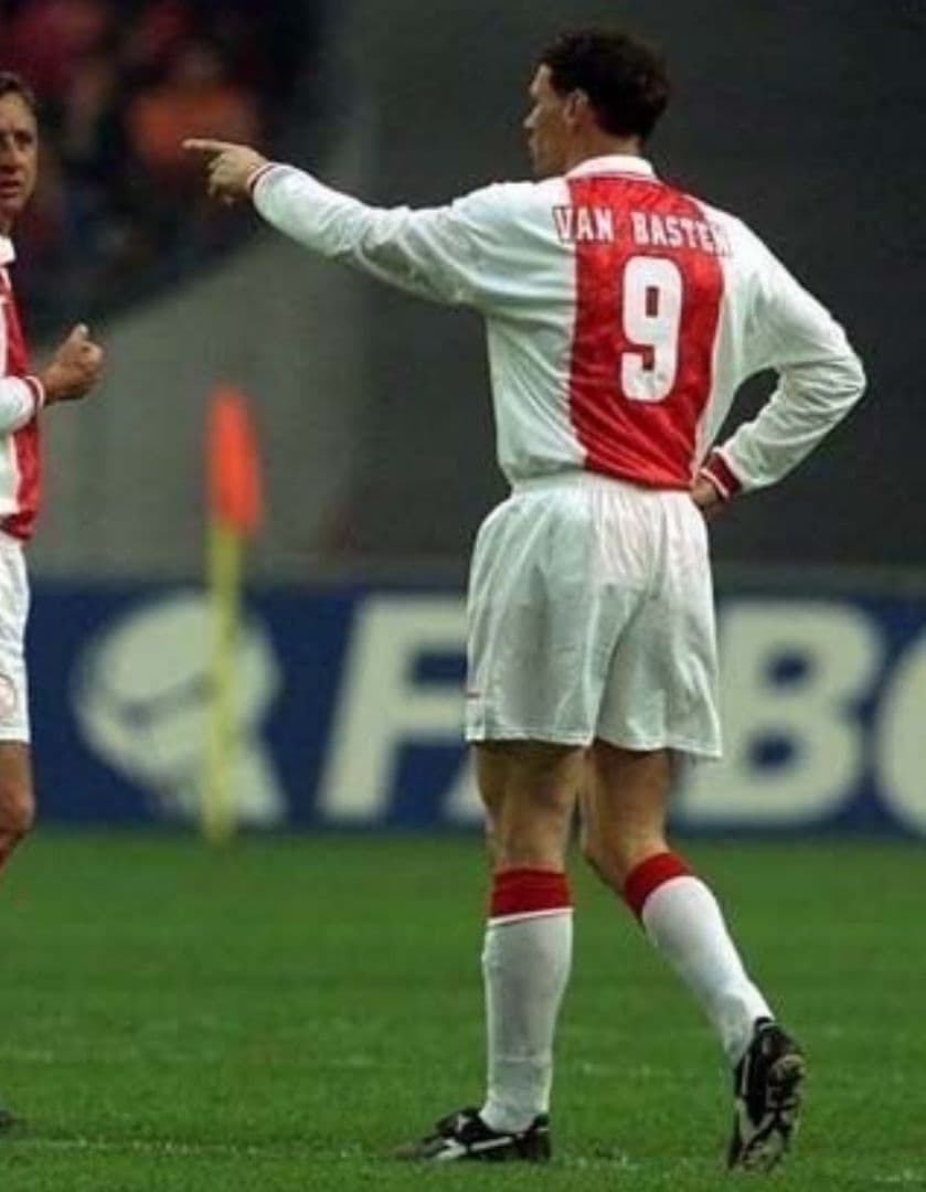 【新品タグ付】アヤックス！ベルカンプ！ファンバステンユニホーム