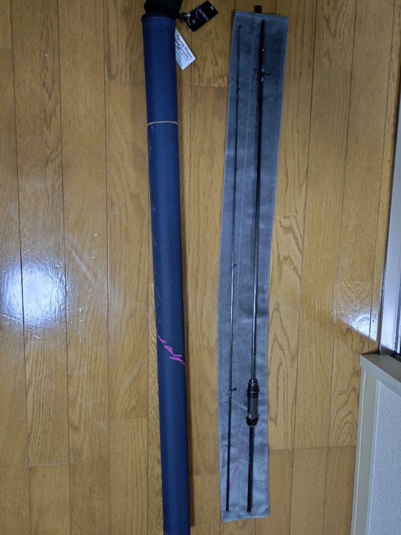 赤いバラ モーリス バリバス グラファイトワークス XT601RX