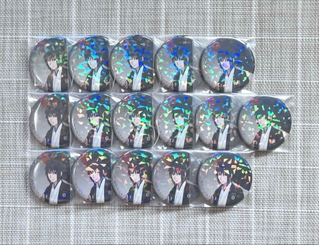 【本日限定価格】NARUTO 缶バッジ サスケ 16点