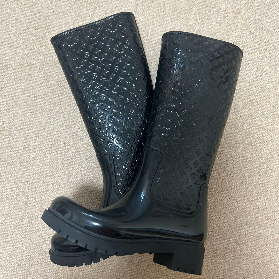 新品未使用 ルイヴィトン ブラックラバー長靴 ロゴ入り
