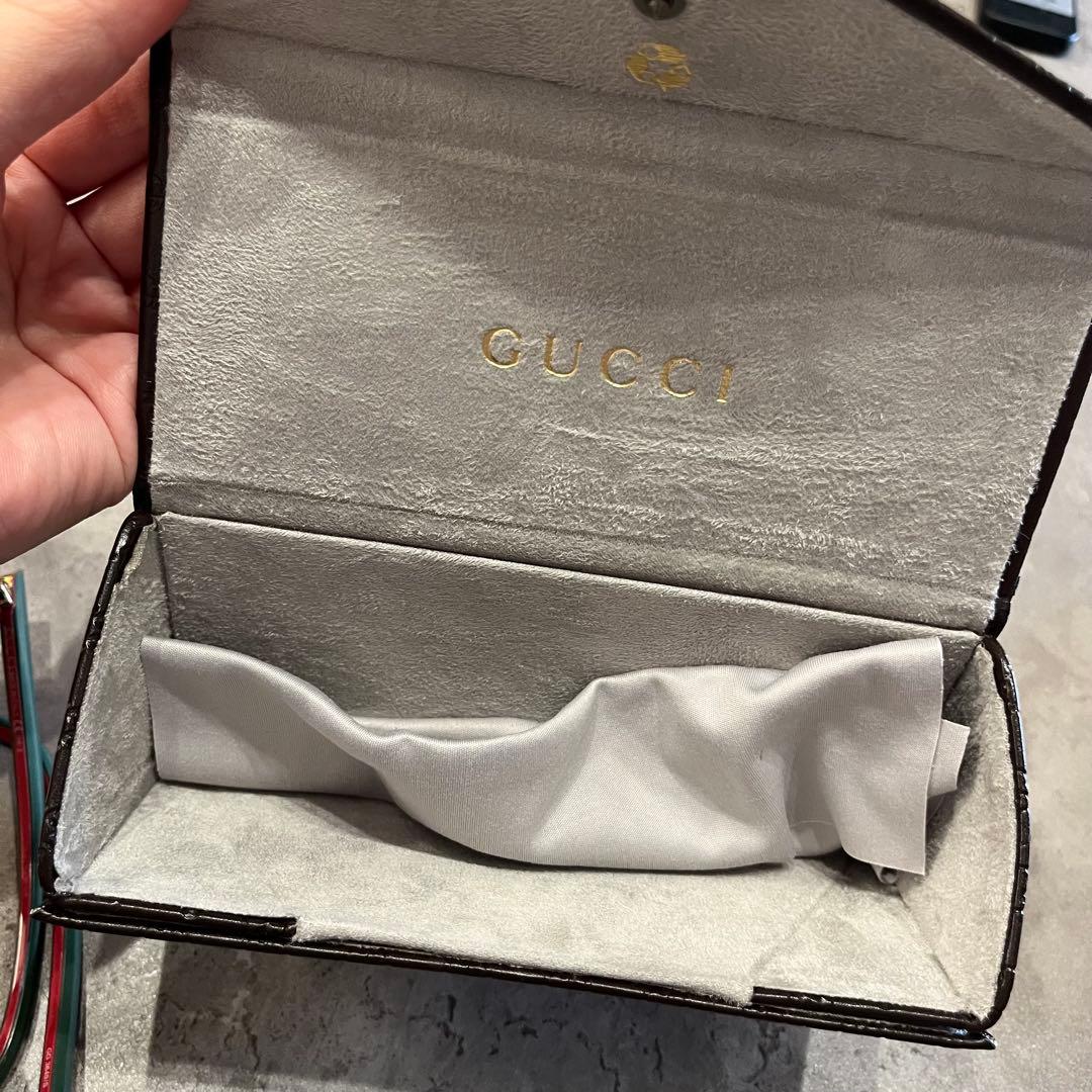 GUCCI ブラックフレーム サングラス ケース付き