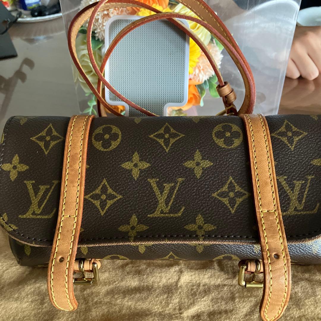 LOUIS VUITTON. ルイヴィトン(モノグラム　ポシェット　マレル)