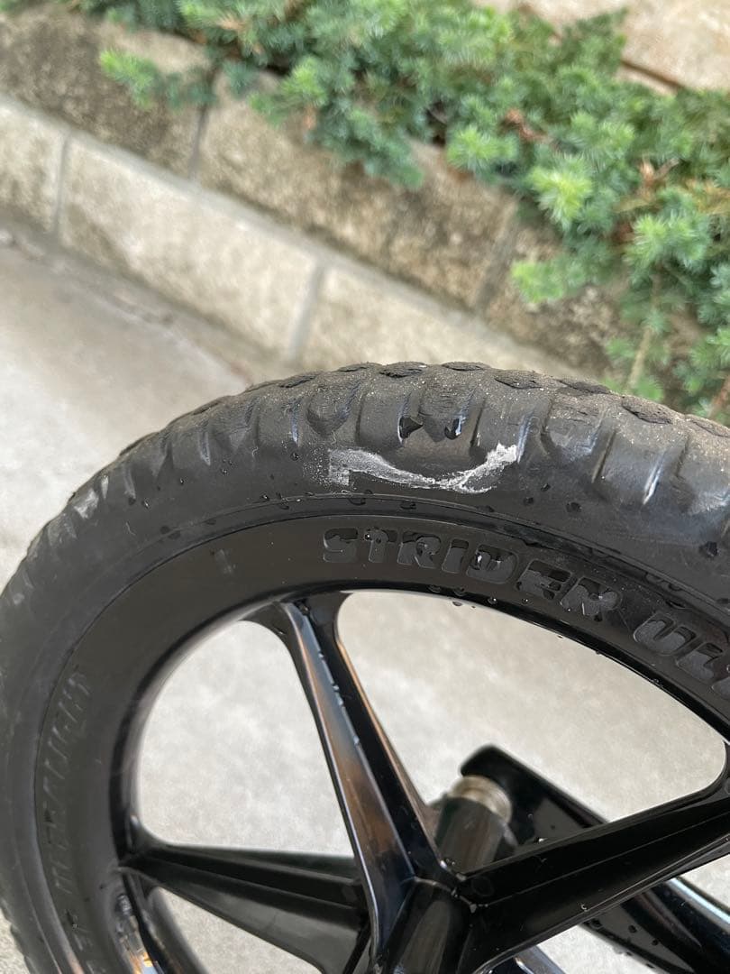 ストライダー　STRIDER　ブラック