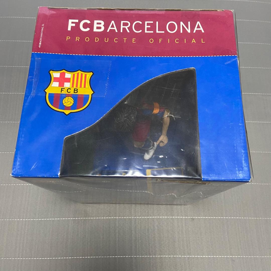 新品　未開封　プジョル　フィギュア