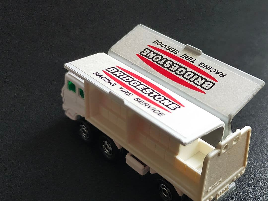 レース 関係者 配布品 黒箱 トミカ ふそうウィングルーフ 日本製 ブリヂストン