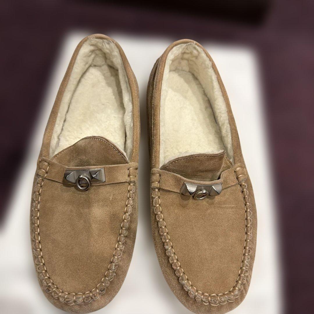 ゆ*り様 HERMES ベージュ スエード モカシン