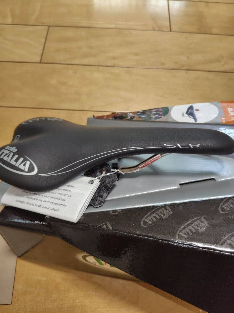 selle ITALIA SLR TITANIUMサドル新品未使用