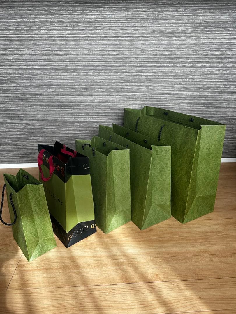 GUCCI グッチ 空箱 ギフトボックス 紙袋 ショップ袋 保存袋 付属品