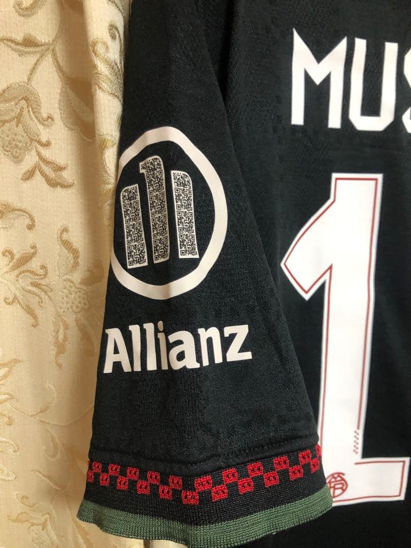 [ほぼ未使用]バイエルン25/26 3rd J・ムシアラCL仕様オーセンティック