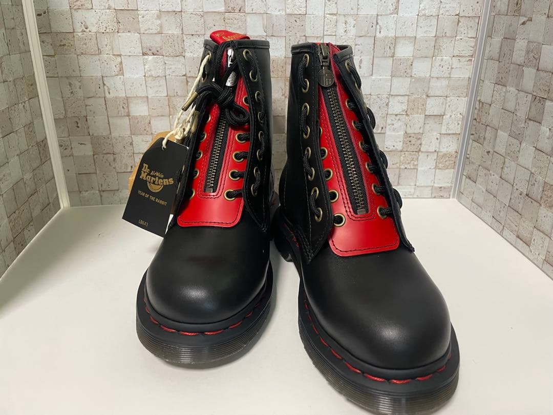 ドクターマーチン 卯年 兎 8ホールブーツ UK4