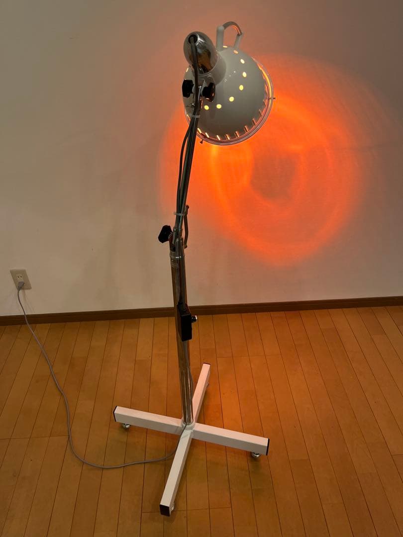 赤外線灯治療機　IR-2 アルファトロン