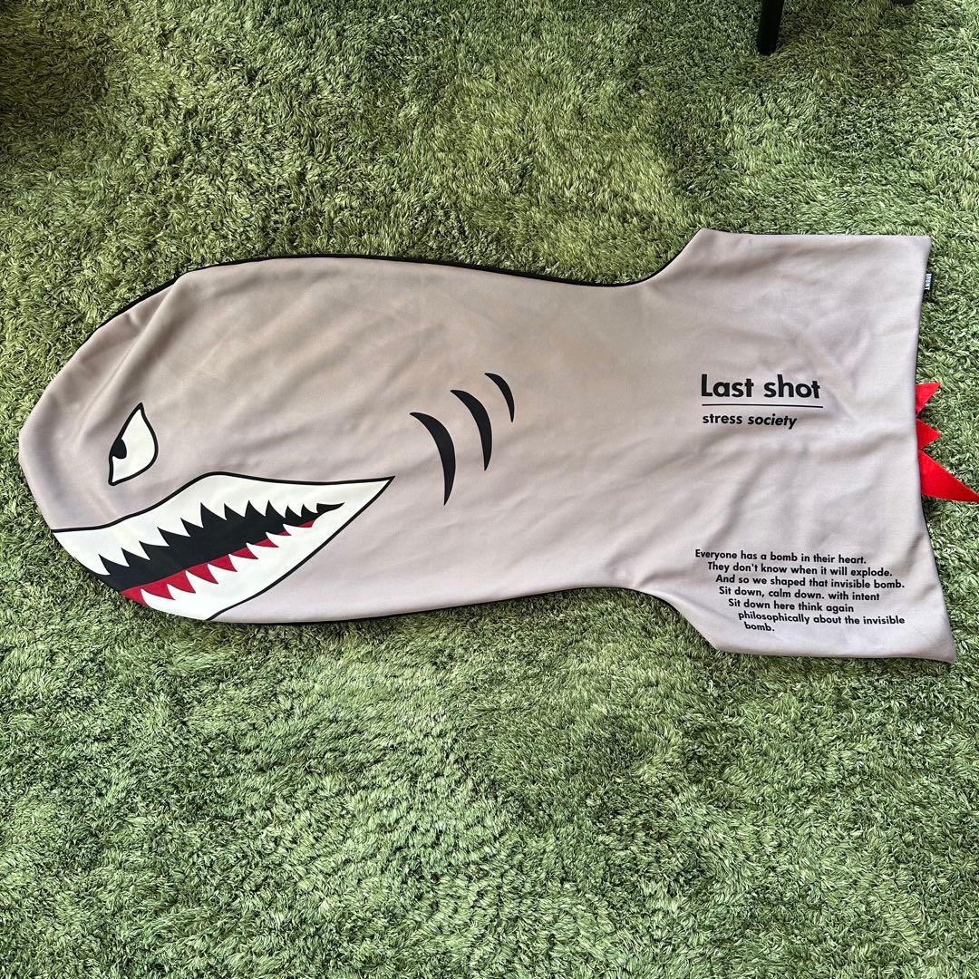 brunt サメクッション カバー ラストショット